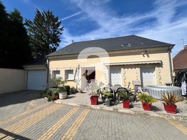 Maison 10 pièces 275 m²