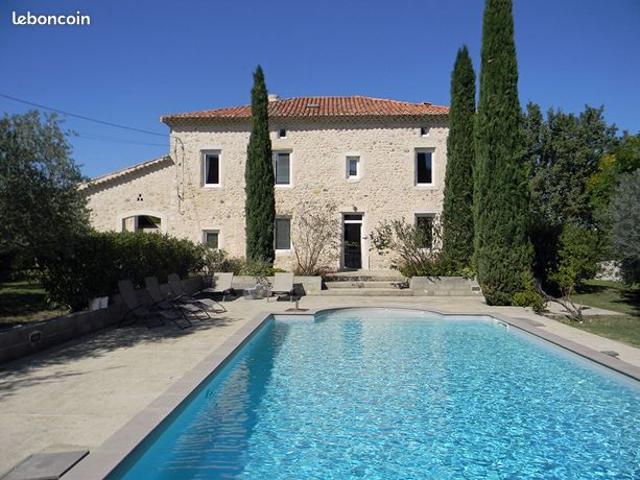 Maison 10 pièces 275 m²