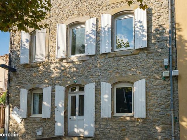 Maison 10 pièces 275 m²