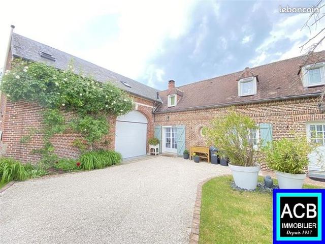 Maison 10 pièces 275 m²