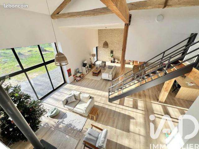 Maison 10 pièces 276 m²