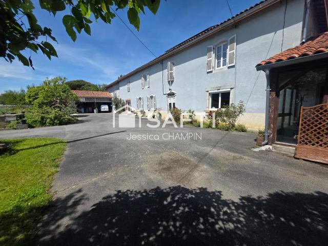 Maison 10 pièces 276 m²