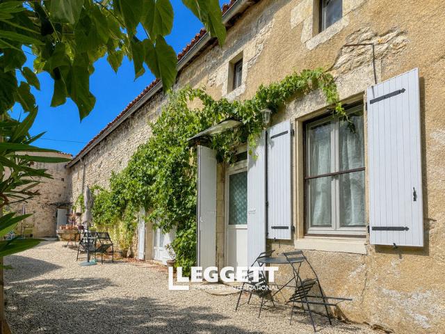 Maison 10 pièces 276 m²