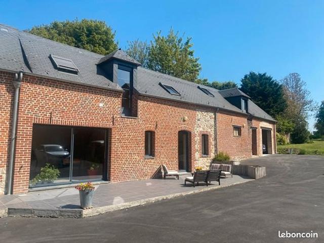 Maison 10 pièces 278 m²