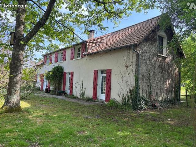 Maison 10 pièces 278 m²