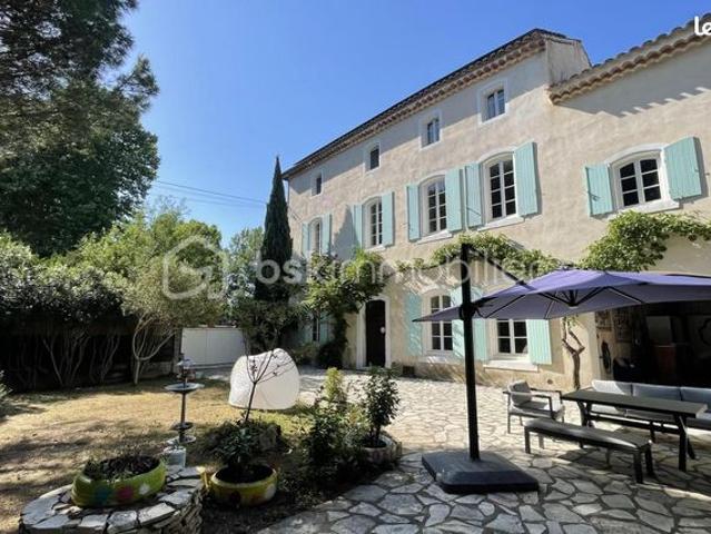 Maison 10 pièces 283 m²