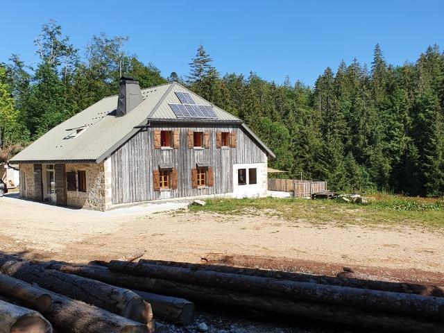 Maison 10 pièces 280 m²