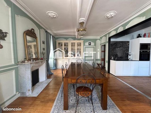 Maison 10 pièces 280 m²