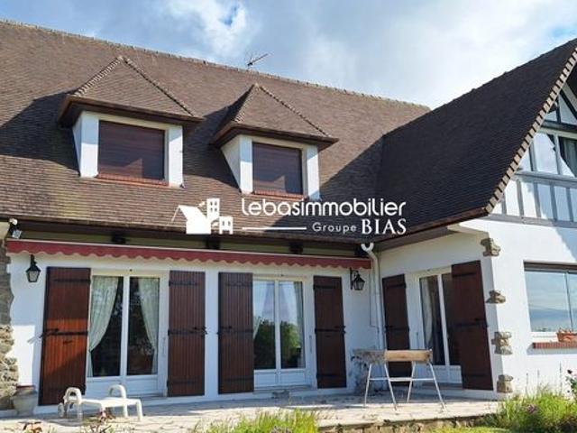 Maison 10 pièces 280 m²
