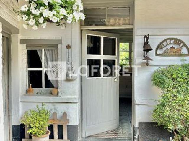 Maison 10 pièces 280 m²