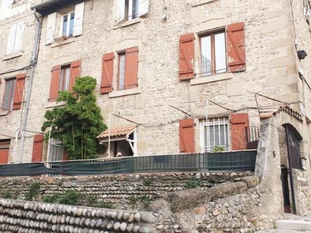 Maison 10 pièces 282 m²