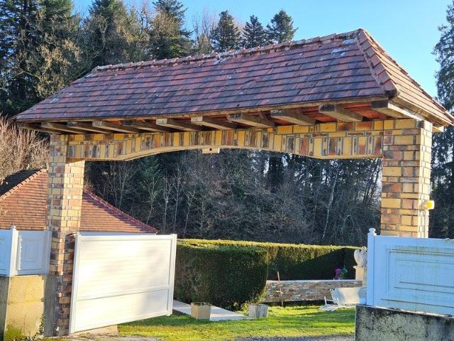 Maison 10 pièces 287 m²