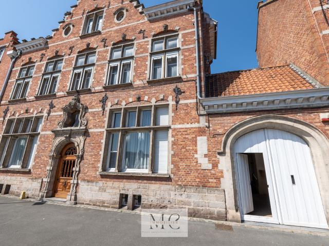 Maison 10 pièces 287 m²