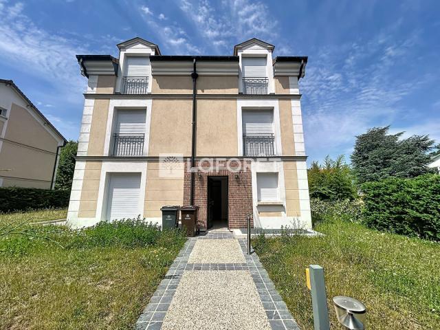 Maison 10 pièces 285 m²