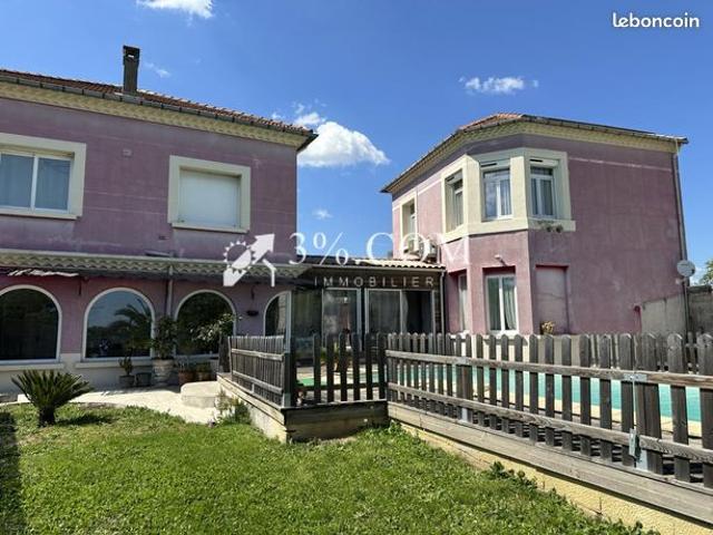 Maison 10 pièces 286 m²