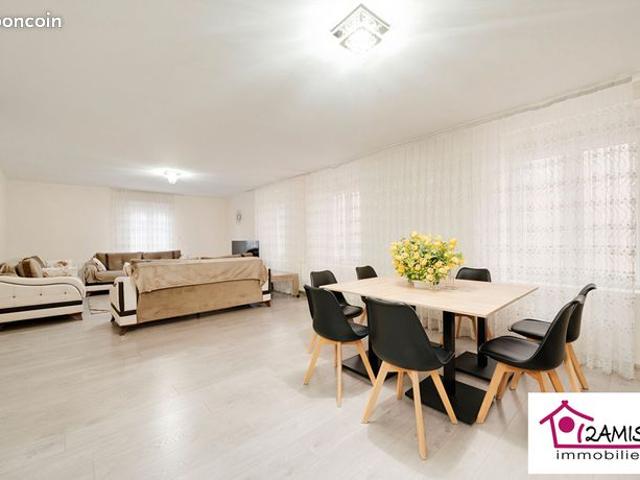Maison 10 pièces 286 m²