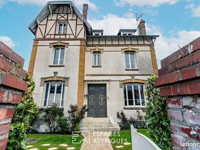 Maison 10 pièces 286 m²