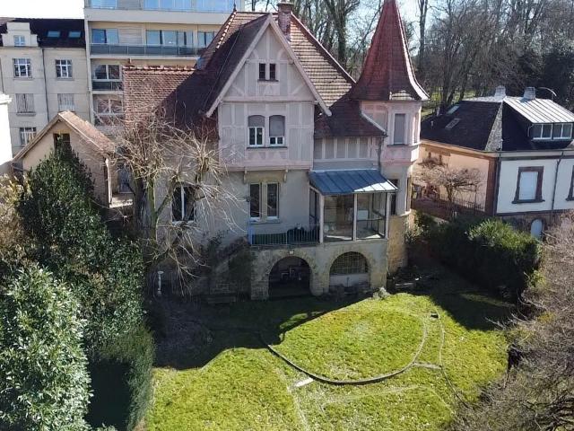 Maison 10 pièces 288 m²