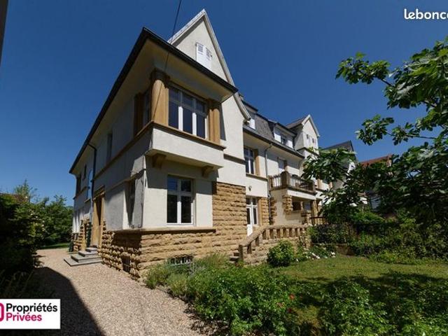 Maison 10 pièces 288 m²