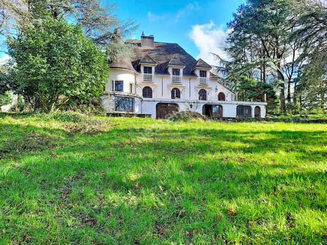 Maison 10 pièces 293 m²