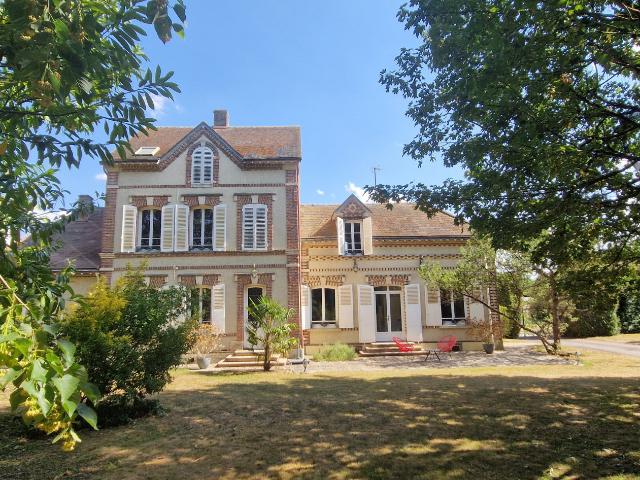 Maison 10 pièces 290 m²