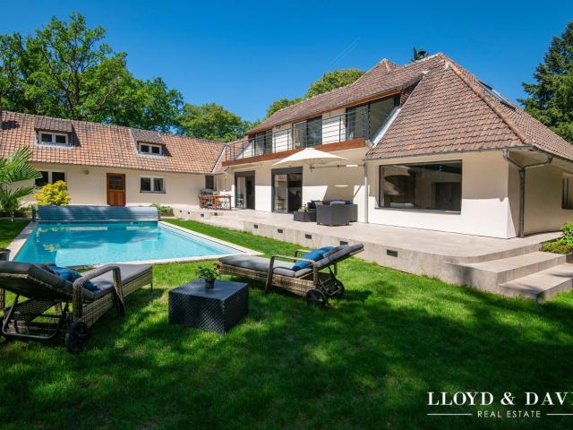 Maison 10 pièces 290 m²