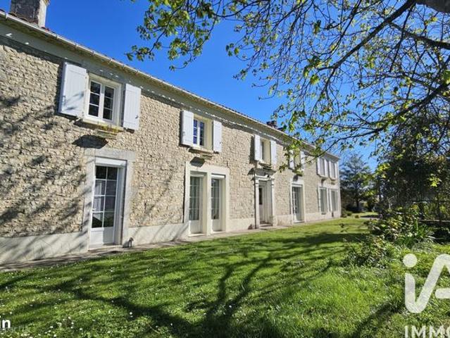 Maison 10 pièces 290 m²