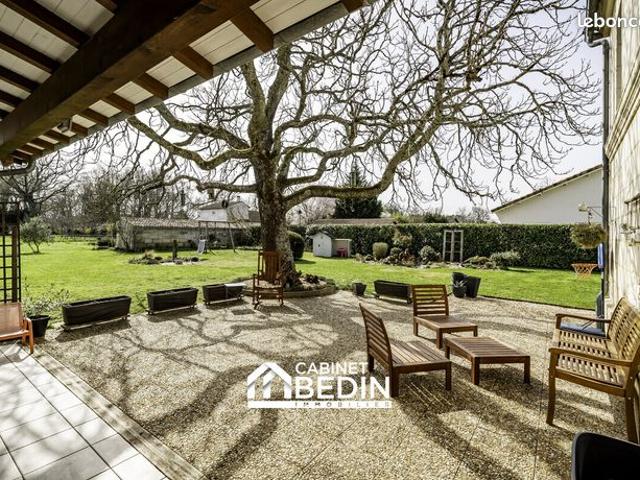 Maison 10 pièces 292 m²