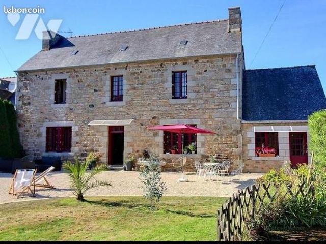 Maison 10 pièces 294 m²