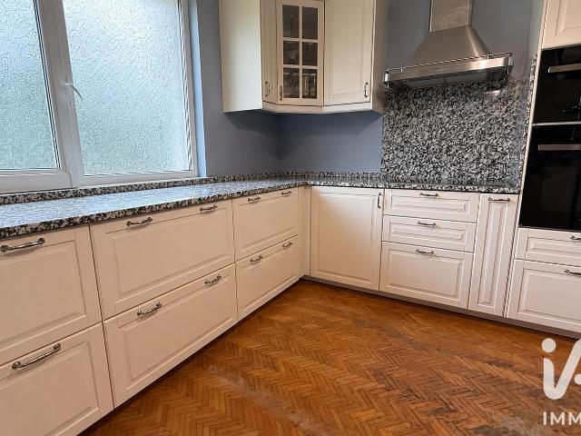 Maison 10 pièces, 295 m² à louer à Rantigny 60290