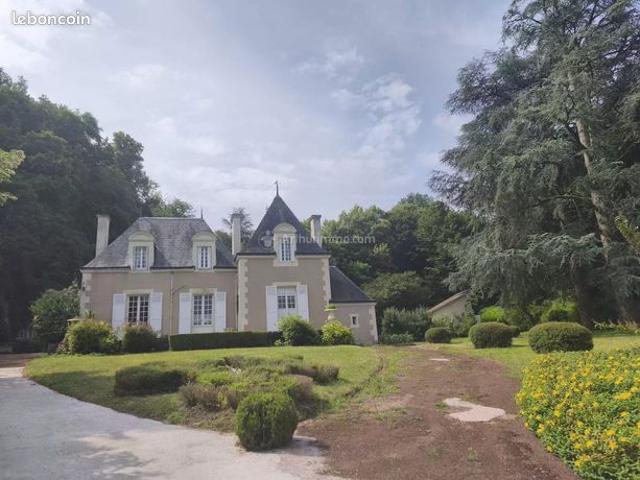 Maison 10 pièces 295 m²