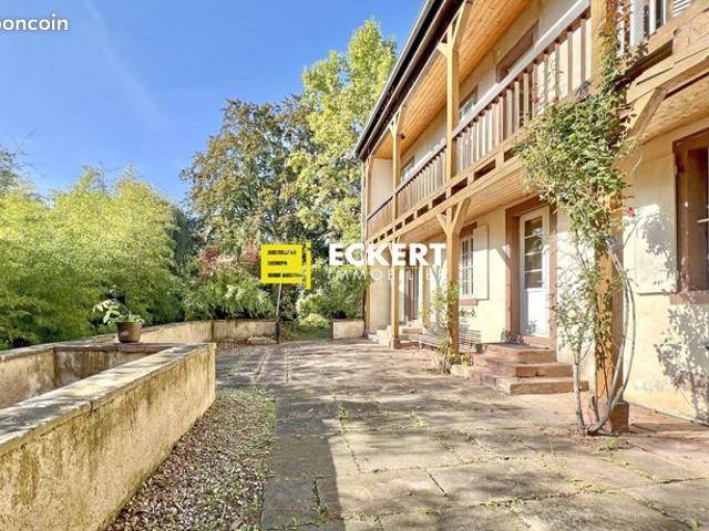 Maison 10 pièces 295 m²