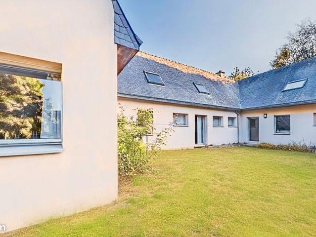 Maison 10 pièces 295 m²