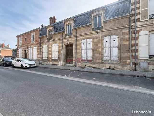 Maison 10 pièces 298 m²