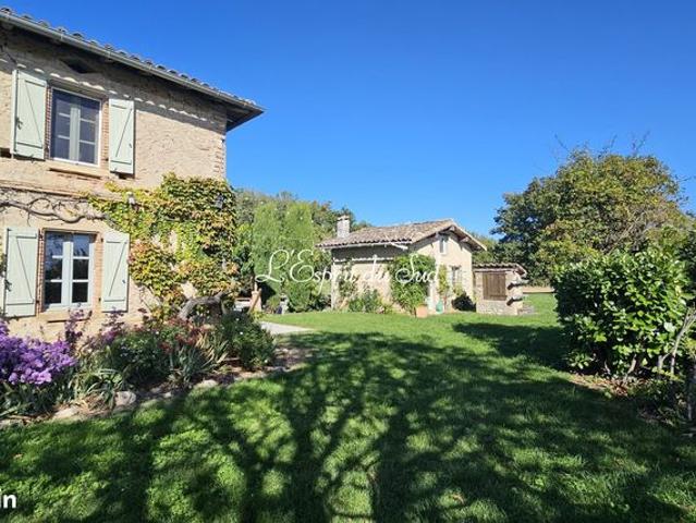 Maison 10 pièces 298 m²