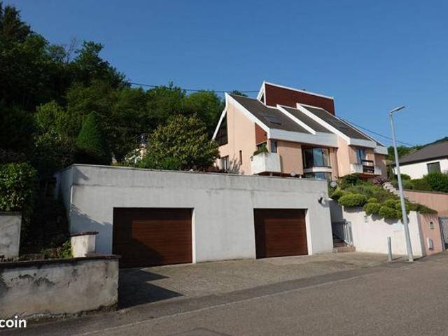 Maison 10 pièces 299 m²
