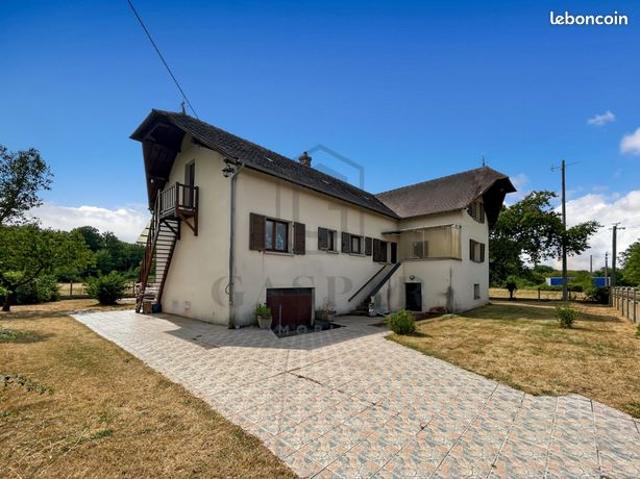 Maison 10 pièces 200 m²