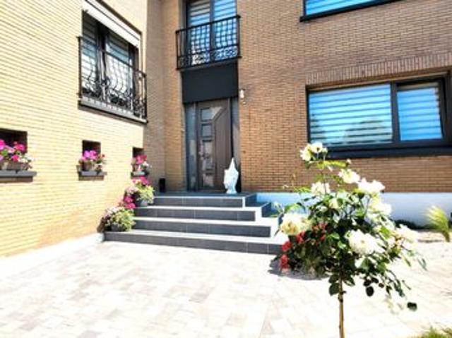 Maison 10 pièces 200 m²