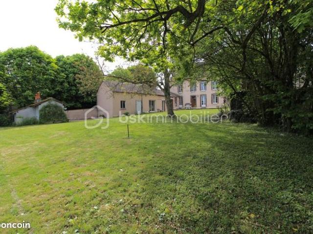 Maison 10 pièces 200 m²