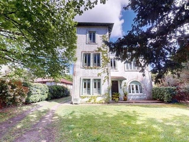 Maison 10 pièces 200 m²
