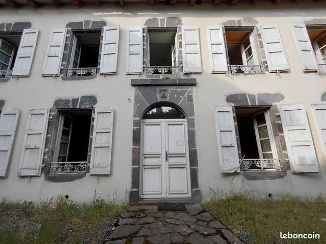 Maison 10 pièces 200 m²
