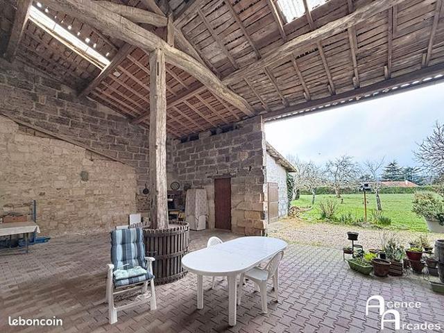 Maison 10 pièces 200 m²