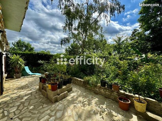 Maison 10 pièces 200 m²