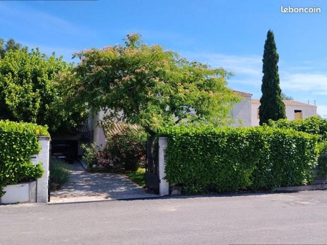 Maison 10 pièces 200 m²