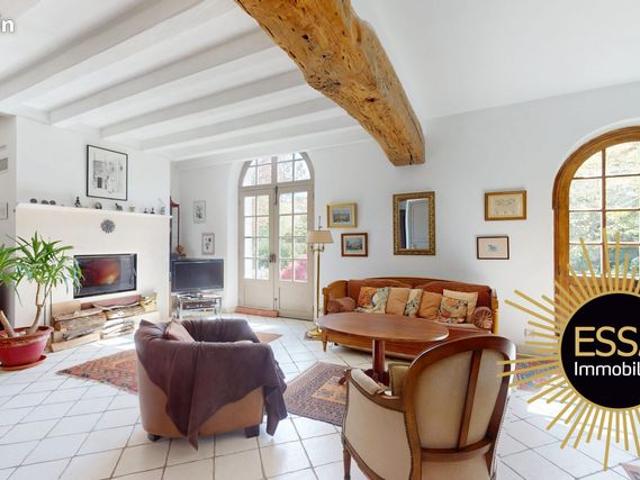 Propriété 10 pièces 200 m²