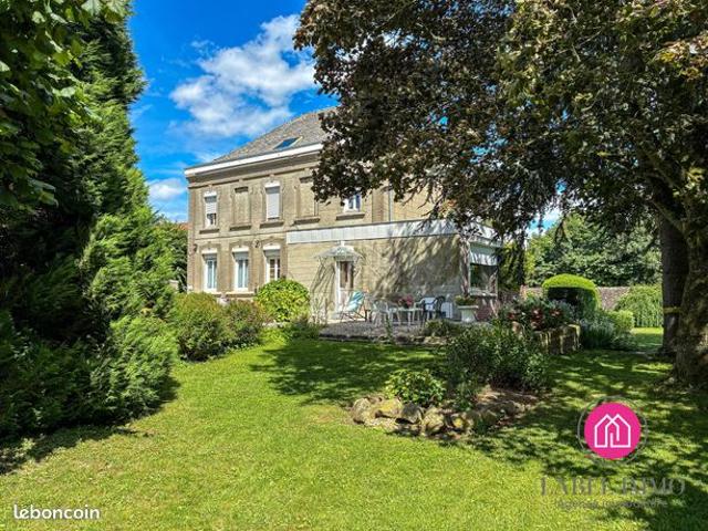 Maison 10 pièces 200 m²