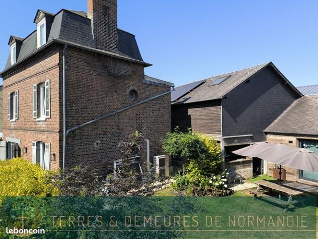 Maison 10 pièces 207 m²