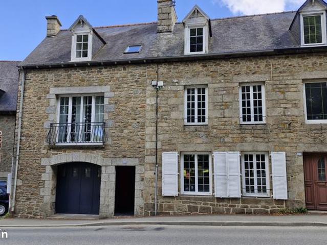 Maison 10 pièces 204 m²