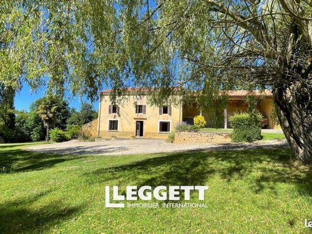 Maison 10 pièces 205 m²