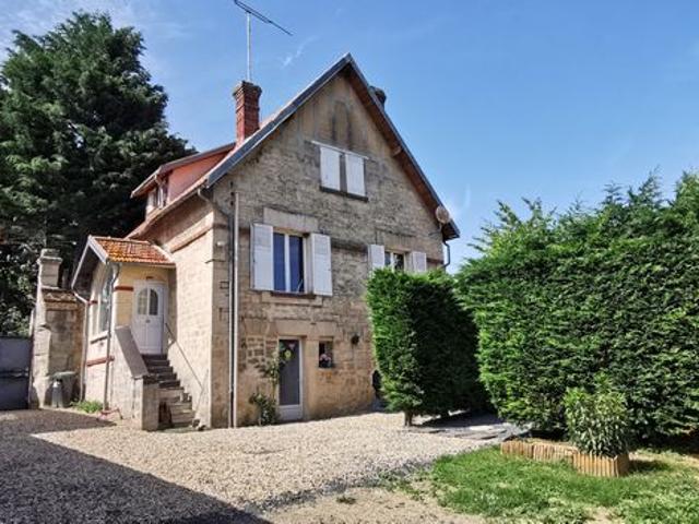 Maison 10 pièces 205 m²